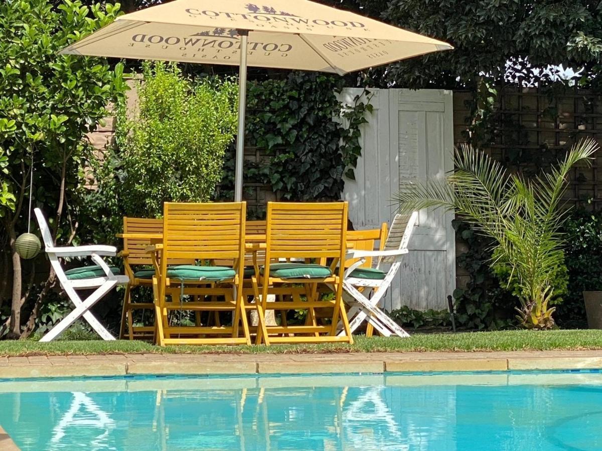 Cottonwood Guesthouse Oasis Bloemfontein Esterno foto