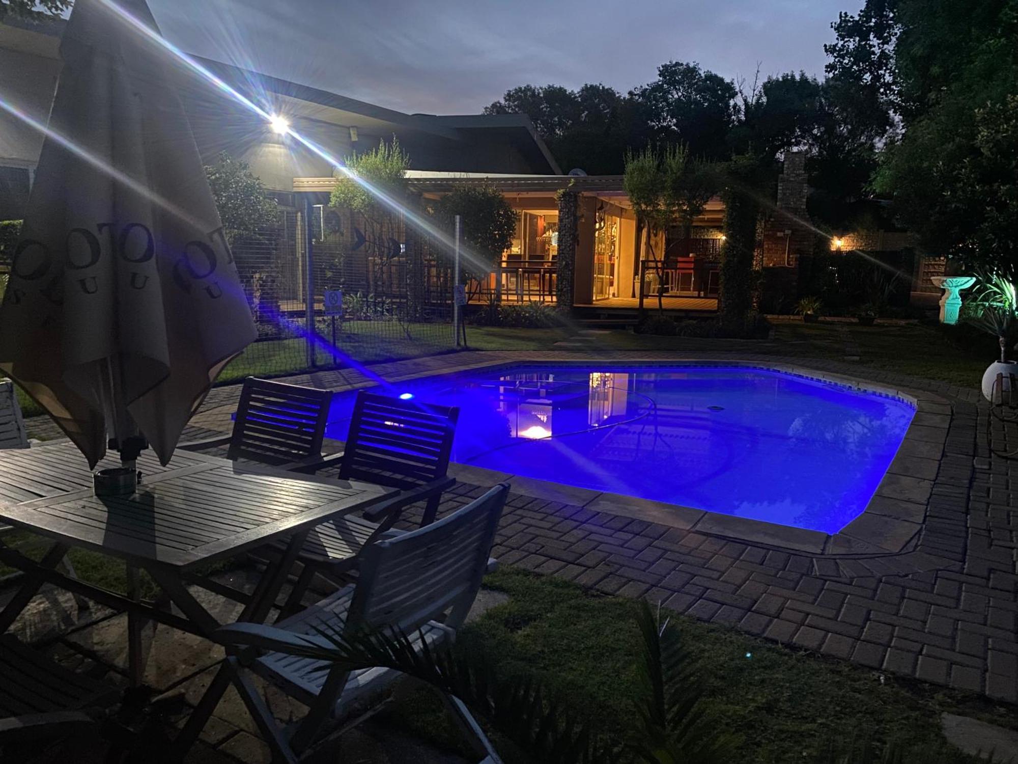 Cottonwood Guesthouse Oasis Bloemfontein Esterno foto